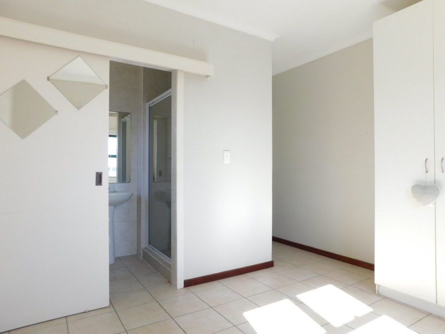 2 Bedroom Property for Sale in Admirals Park Western Cape